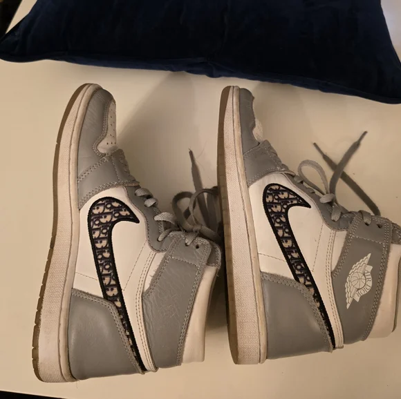 Men's Dior x Air Jordan 1 High Size 8.5 - Picture 2 of 15